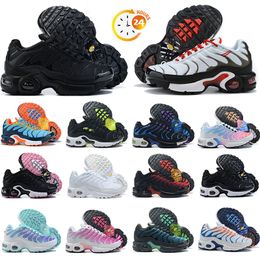 2024 TN Plus Designer di scarpe per bambini Bambini atletici sneaker all'aperto triplo bianco bianco nero oro rosso laser oro blu ragazze ragazzi ragazzi badomine baby trainer sport 28-35 EUR