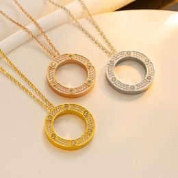 Designer Screw Pendant Necklace Love Series Fashion Luxury Jewelrys Carer Original Trendy 18K Gold Diamond for Women Men Necklace Silver Jewellery Necklaces 7ARH