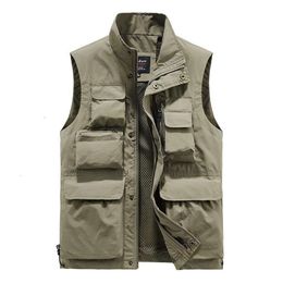 Men's Vests BOLUBAO Men Outdoor Vest MultiPocket Solid Colour Fishing Director Reporter Work Waistcoat Pography Casual Vest Jacket Male 230410