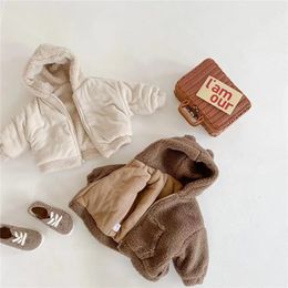 Outono inverno bebê meninos jaqueta engrossado cordeiro para baixo com capuz sólido casaco da criança manga longa bolso crianças parkas 240104