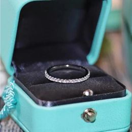 Luxurys designer jewlery for women Simple Sense Sterling silver ring Ladies Classic Six-claw Diamond designer ring Birthday Gift Female Jvkl
