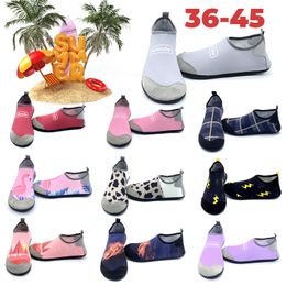 Outdoor Soft Soled Anti-slip Aqua Unisex Quick-dry Surfing Breath Mesh Water Shoes Beach Sneakers Diving Socks Non-Slip Swim Snorkelling rivers tracing