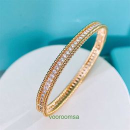 High Quality Van 18k Gold Holiday Gift Bracelet Jewellery Round bead edge full circle diamond bracelet Womens flat daily simulation Small With Box
