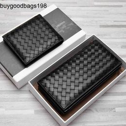 Mens Wallet Bottegaavenetas Bags European and American New Woven Long Sheepskin Leather Multi Card Youth Ticket Ultrathin rj