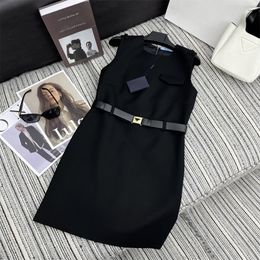 Freizeitkleider für Damen, modischer Anzug, plissiertes Kleid, zweireihige Anzüge, elegante ärmellose Damenkleider, Sommerkleidung mit klassischem Druck