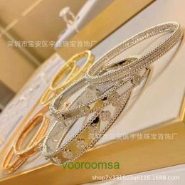 High Quality Van 18k Gold Holiday Gift Bracelet Jewelry Kaleidoscope Clover 925 Sterling Silver Plated Full Diamond Ball Edge Buckle Sky With Box