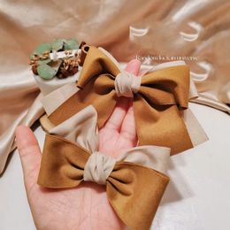 4 Inch Classical Hair Bows Baby Girl Leather Hairbows Hair Clips Year Hair Clips Christmas Gift For Your Honey 240105