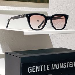 gentle monster Occhiali da sole firmati di lusso da uomo per donna Classici Ombreggiatura da spiaggia Protezione UV Occhiali GM vetro da lettura trasparente