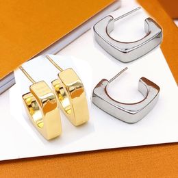 18K gold plated Stud Women Hoops Earrings Fashion Womens Earring Circle Simple Gold Earring Jewellery Luxurys Designer Earrings Silver Letter Studs set gift