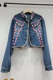 HighEnd Design Temperament Heavy Industry Beads Frayed Hem Denim Jacket Womens Jean Top Autumn Cropped Coats 240104