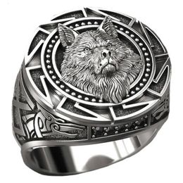 Wedding Rings The Vikings embossed wolf head has closed the ring for individuals with personality and in the fun facilities of punk hiphop rock party clubs 240104