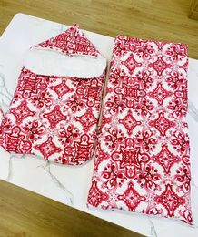 New Red Baby Clothes Bodysuit for Newborn Infant Jumpsuit Letter Print Romper Baby Romper +hat+sleeping Bags +blanket