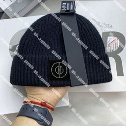 Fashion Windproof Warm Knited Hat Men Women Skateboarding Sport Stone Caps Designer Stereoscopic Compass Beanies Outdoor Skullcap