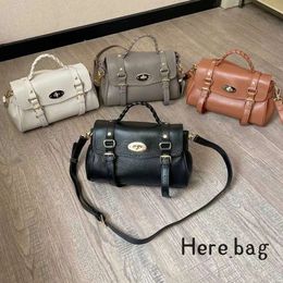 2024 Designer Shoulder Women Genuine Leather Messenger Bag Hardware Decoration Women's Handheld Crossbody