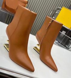 24ss Winter Fashion First Boots Nappa Leather High-heel Boots F-shaped rounded toe Booty gold-colored metal arty Wedding Booties EU35-43 Box
