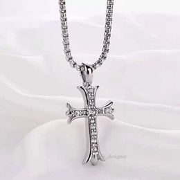 Cro Necklace Necklac with Diamond Cross Pendants for Men and Women Sweater Chains Necklace Designer Designer Necklace 282 855
