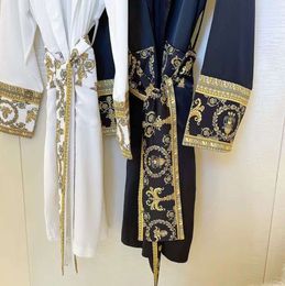 23ss Velvet bathrobe robe Designers baroque Fashion Pyjamas Mens Women Letter jacquard printing print sleeves Shawl collar Pocket belt 100% cotton 154