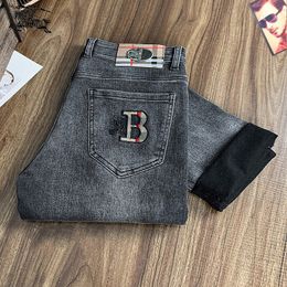 Nuovi jeans firmati da uomo Designer Autunno/inverno Nuovo prodotto Pantaloni casual slim fit di alta qualità Big Cow 337