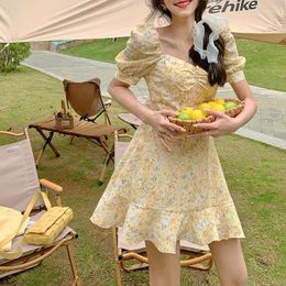 Casual Dresses Square Collar Yellow Mini Dress Women Short Sleeve Sweet Floral Printed Beach Elegant One Piece Korean 2024 Summer