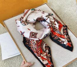 Design Scarf with shawl letter 9090cm large square and twill printed silk scarf fashion neck ring Christmas gift whole4170208