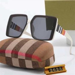 12% OFF Wholesale of Overseas new B online popular men's and women's sunglasses travel box glasses 2623
