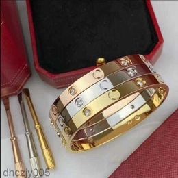 Love Screw Bracelet Designer Bracelets Luxury Jewelry Women Bangle Classic Ca Titanium Steel Alloy Goldplated Craft Colors Goldsilverrose Never Fade Not All 5KNQ