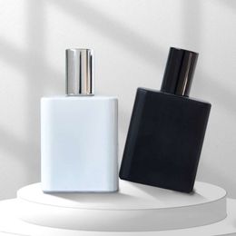 Black White High Quality Custom Parfum Bottle 50 ml 30ml Glass Refillable Spray Perfume Bottles