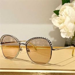 12% OFF New Quality Xiaoxiangfeng Edge Pearl Metal CH4246 Sunglasses for Women Light Colour High Beauty Glasses Can Be Paired with Myopia