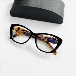 10% OFF Sunglasses New High Quality P family's high version female cat's eye black panel splicing tortoiseshell color mirror legs optical eyeglass frame