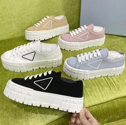 Double Wheel Nylon Sneakers Designer Triangle Logo Canvas Casual Shoes Women Sneaker Triple lace up Thick Bottom Low Shoe Top Quality trainers