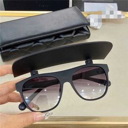 15% OFF High Quality Xiaoxiang New Personality Flip for Men and Women Square Sunglasses Fashion Street Shooting Glasses