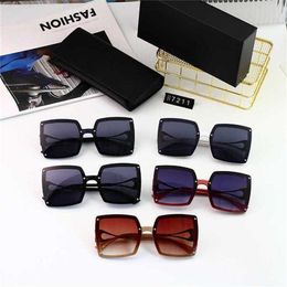 22% OFF Wholesale of Letter large frame for women new square Korean version trendy round face slim and UV resistant sunglasses{category}