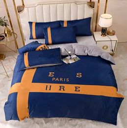 Bedding Designer bedding sets Two colors: orange and blue Thickened thermal light luxury crystal fleece bed sheet