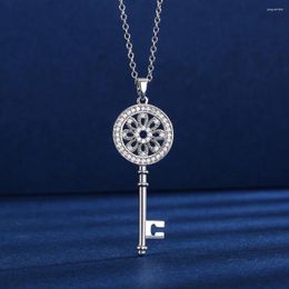 Pendant Necklaces Huitan Fashion Key Shape Necklace Micro Paved CZ Stone Dazzling Female Party Accessories Exquisite Gifts Women