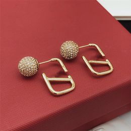 Fashion Designer Letter V Earrings pearl Stud Earing Women Tassel Love Internet Celebrity Vlogo Earring Female Luxury Jewellery Orecchini 746