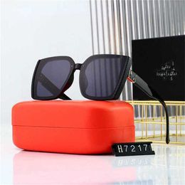 12% OFF Wholesale of sunglasses New Little Horse Female Mirror Legs Personalised Wear Sunglasses UV Protection Glasses Straight
