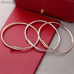 New Luxury Designer Bracelet 3mm Thinner Nail Fashion Unisex Cuff Couple Bangle Gold Titanium Steel Jewellery Valentine's Day Gift Cz Brand WUVG