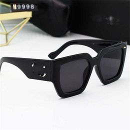 58% Wholesale of New high-end fashionable and simple large frame sunscreen sunglasses women's small fragrant glasses