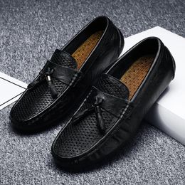 Men Loafers Leather Shoes Men Casual Shoes Moccasins Breathable Sneakers Men Driving Shoes Comfort Flats Plus Size 38-44 240105