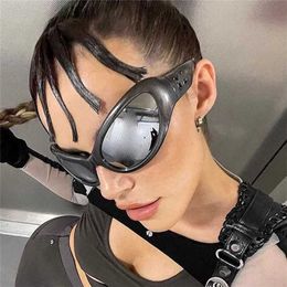 10% OFF Wholesale of Y2K sci-fi cat insect shaped trendy punk street photo glasses ins internet butterfly style sunglasses