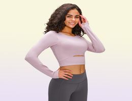 Sports long sleeved Tshirt Bra half short yoga outfit Slim fit fitness women039s top with bra cushion sexy Exercise tank Europ5343832