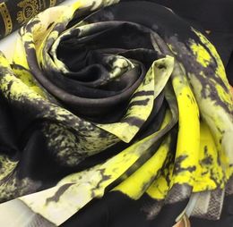 Whole new style good quality 100 silk material print skirt Gradient square scarves for women size 130cm 130cm1209045