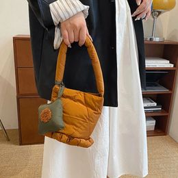 Women's Mini Nylon Handbag Cute Flower Bucket Shoulder Bag Women's Solid Color Cotton Handbag Fashion Shoulder Bag 240106