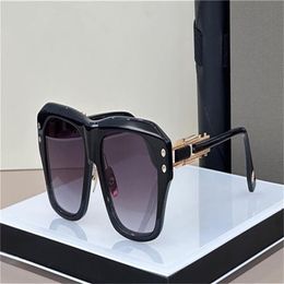 New fashion sunglasses GRAND-APX is an oversized character frame rigid yet soft and excessive yet paired with a minimalistic desig284v