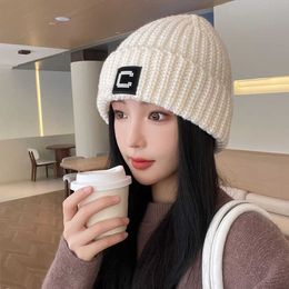 Beanie Skull Caps Woolen Hats for Women in Autumn and Winter Fashionable Knitted Hats Punk Cletter Cold Personalized Versatile Revealing Face Small Pullover