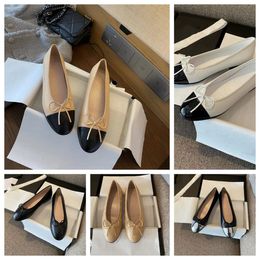 Новые цветные балетные насосные насосы квадрат квартиры Beige Black Classics Women Trade Обувь для ботинок. Случайный летний модный дизайнер