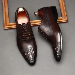 Hochwertige Schnüren -Hochzeits -Kleid für Herren echte Lederschuhe Wein Red Bury Oxfords Soziale Herren Anzug Casual Business 240106