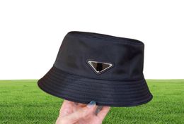Bucket Hat Casquette Designer Stars with The Same Casual Outing Flattop Small Brimmed Hats Wild Triangle Standard Ins Basin Cap7602319
