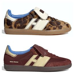 Men and women go out thick soled leopard color, milk white dark brown sports casual shoes characteristic board shoes