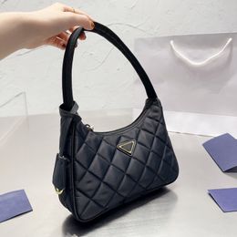 Designer Re-Edition Nylon Hobo bag Fashion Leather Mini Handbag Removable Key Ring Woven Fabric Designer Wallet Purse